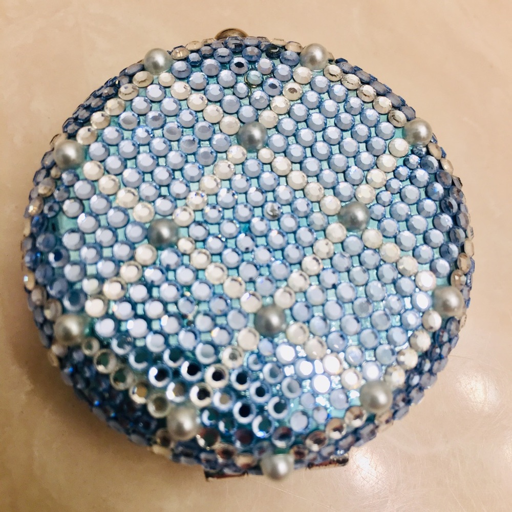 Katherine baumann Mirror retail $500. New duster